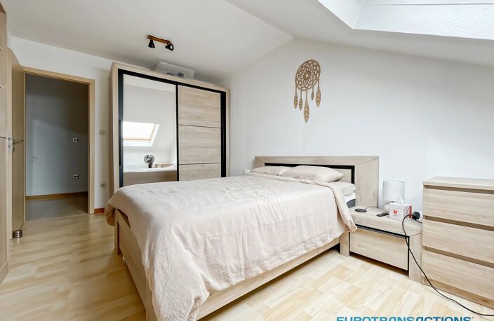 Appartement F3 en duplex - LANGENSOULTZBACH — photo 3
