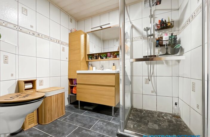 Appartement F3 en duplex - LANGENSOULTZBACH — photo 4