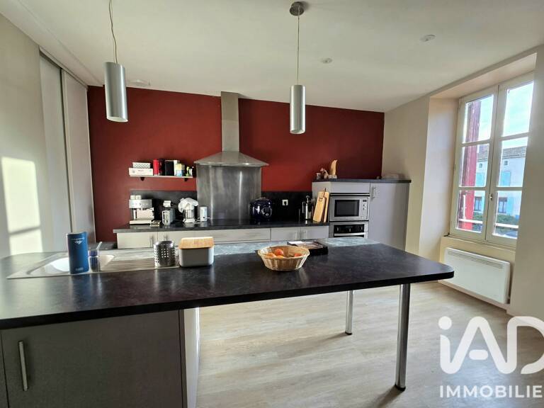 Location Maison de ville 5 pièces — photo 1