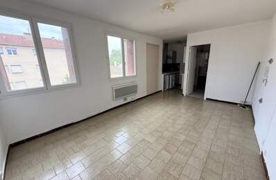 Nîmes, quartier Jean Jaurès, studio 23m² avec grenier 12m² — photo du bien