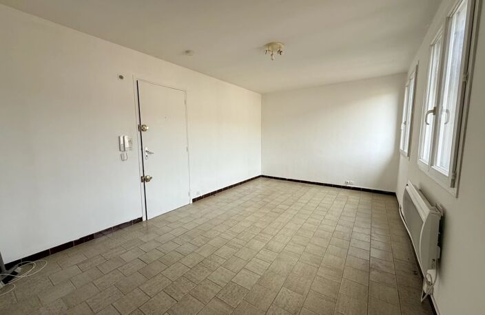Nîmes, quartier Jean Jaurès, studio 23m² avec grenier 12m² — photo 2