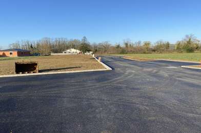 Terrain  121000 €