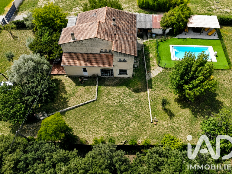 Vente Maison/villa 8 pièces — photo 1