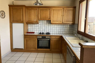 Appartement 5 pièces 810 €
