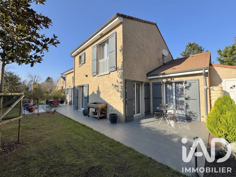 Vente Maison/villa 8 pièces — photo 1
