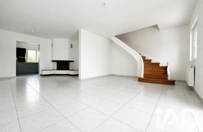 Vente Maison/villa 7 pièces — photo 2