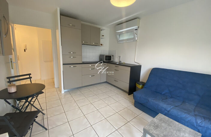 MAGNIFIQUE T1 MEUBLE DANS COPROPRIETE DE STANDING — photo 3