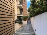 Appartement T1 BIS 33 m² meublé et rénové, dernier étage, avec garage fermé — photo 2