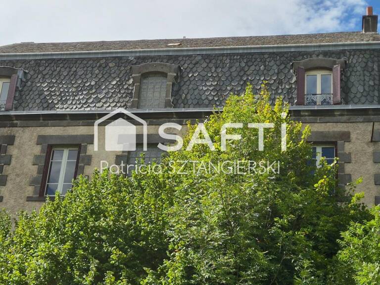INVESTISSEURS  BÂTISSE DE CARACTÈRE À FORT POTENTIEL AU CUR D'UN SECTEUR TOURISTIQUE — photo 1
