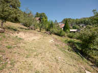 HAUTECOUR – TERRAIN CONSTRUCTIBLE AVEC VUE SUR LES MONTAGNES — photo 2