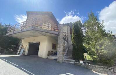 Venez découvrir ce magnifique chalet de 146m2 dans un cadre de rève. — photo du bien