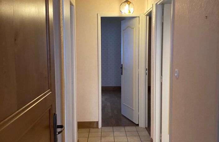 bel apartement  en rez de chaussé sur cour — photo 5