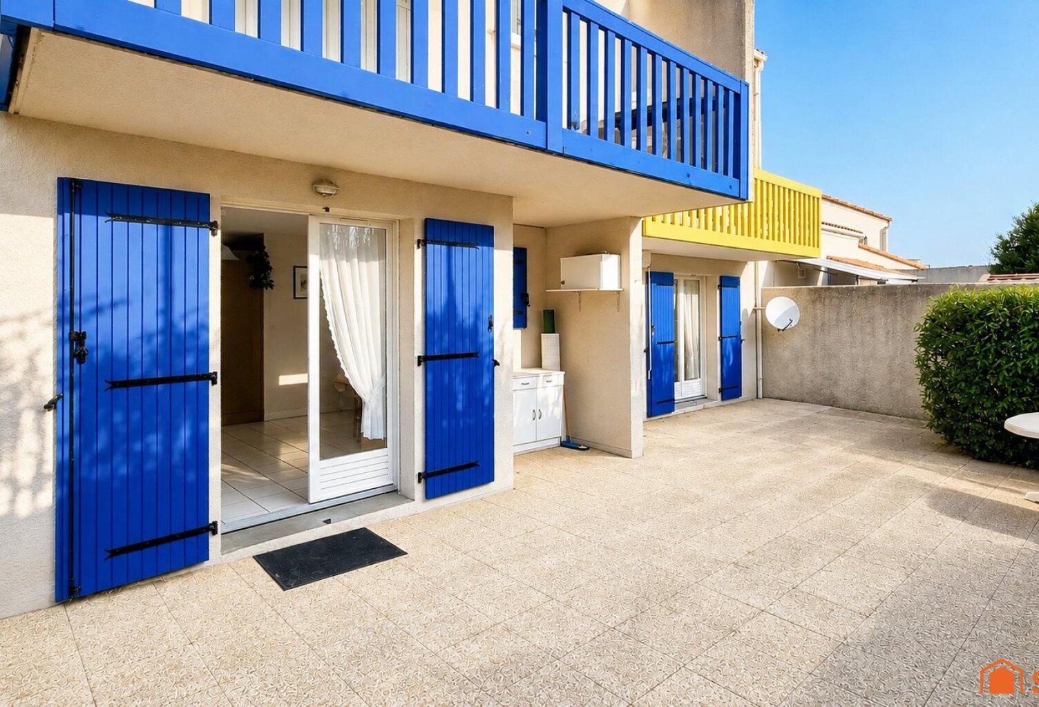 À deux pas du port  T3 avec vaste terrasse — photo 1