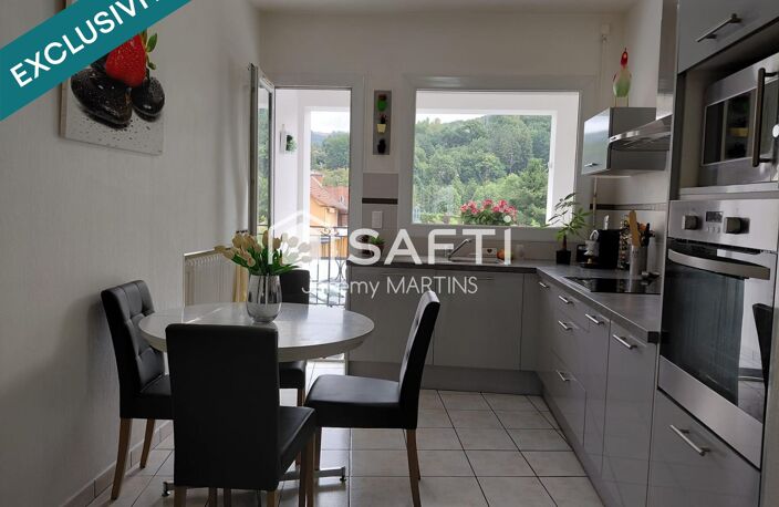 Maison familiale de caractère avec espace professionnel — photo 2