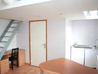 studio lumineux avec mezzanine — photo 3