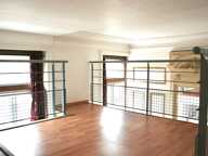 studio lumineux avec mezzanine — photo 4