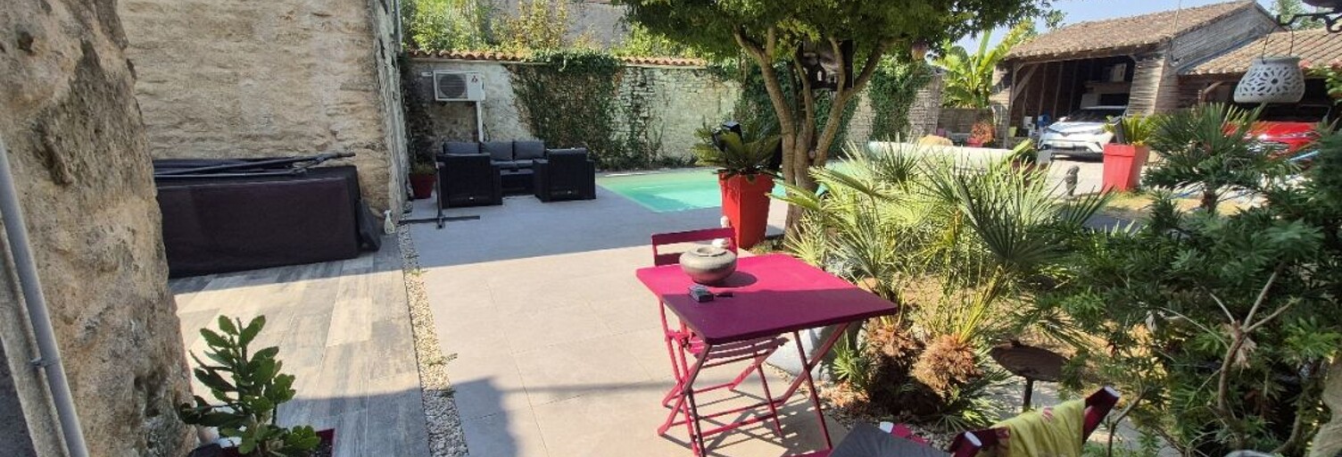 Maison 6 Pièces 155 m² à vendre à Coulonges-sur-l'Autize (79160)