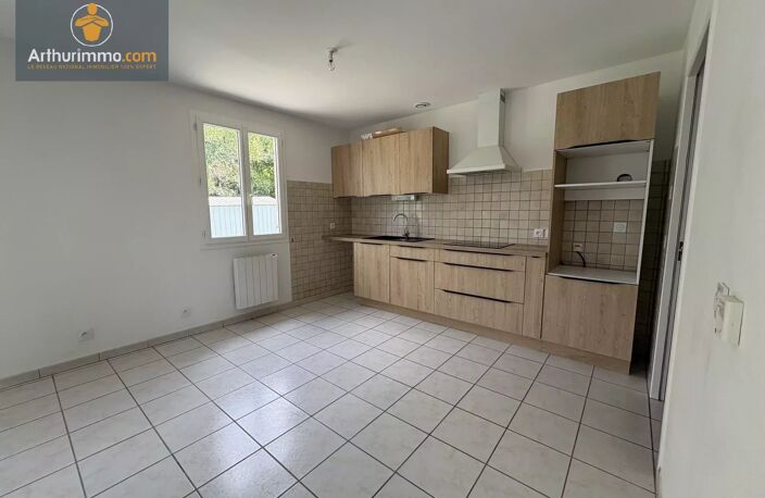Maison 85 m² plain-pied garage jardin — photo 3