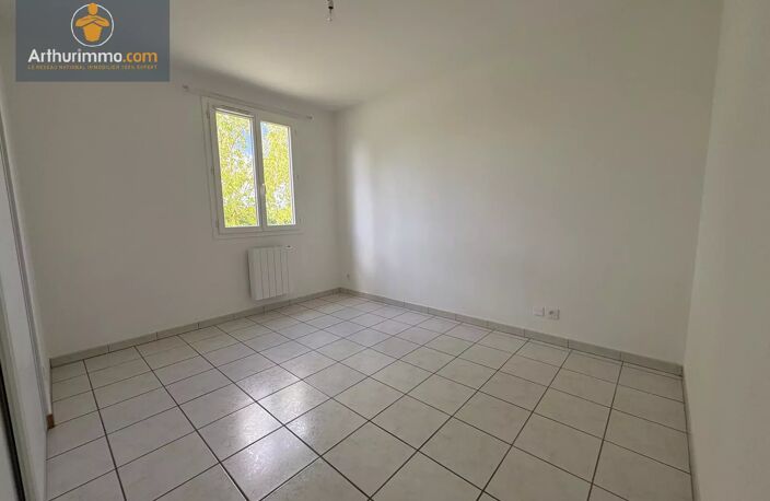 Maison 85 m² plain-pied garage jardin — photo 4