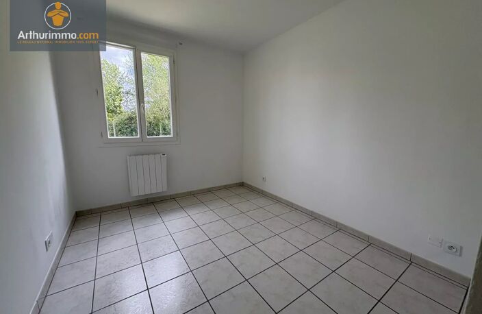 Maison 85 m² plain-pied garage jardin — photo 5