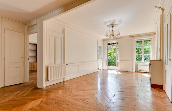 Lyon 6 - FOCH: Un appartement dernier étage, 2 chambres, 103 — photo 3