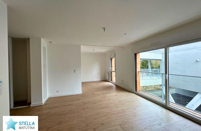 À LOUER — Grand studio neuf de 38 m² centre ville de La Roche-sur-Yon — photo 2