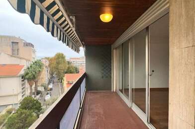 Appartement 3 pièces 1424 €