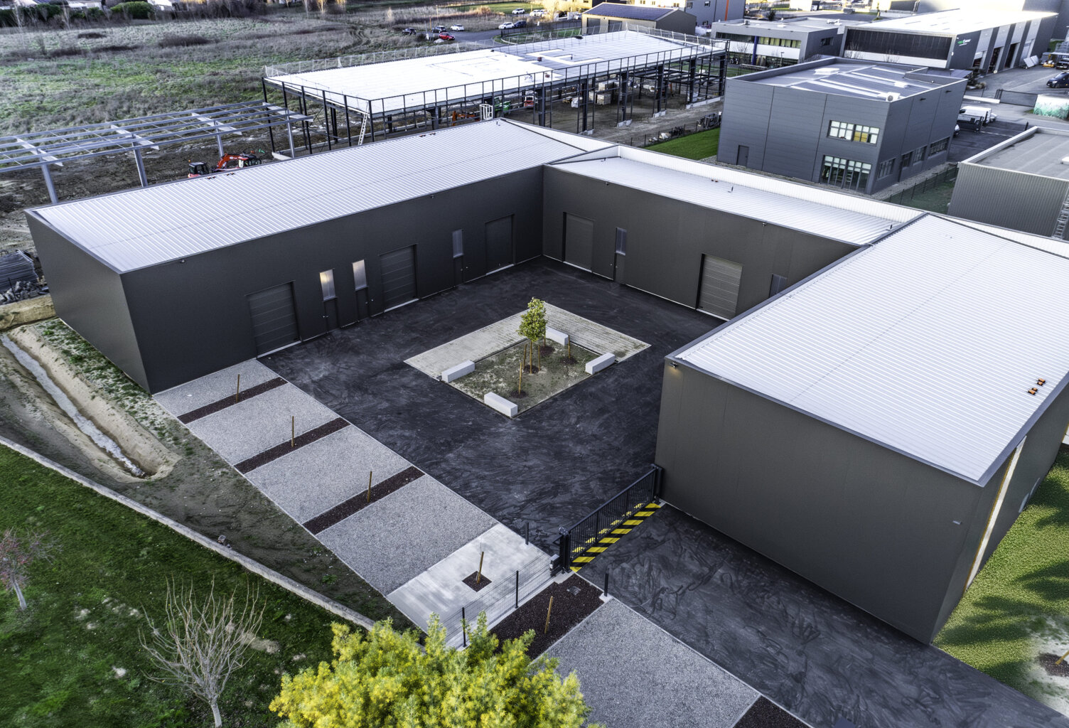 Dpt 31 ( Haute Garonne) - Batiment Industriel Entrepot - Cas — photo 1