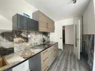 GRENOBLE sud, 5 pièces + cuisine, refait à neuf. — photo 2