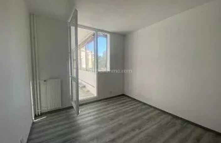 GRENOBLE sud, 5 pièces + cuisine, refait à neuf. — photo 4