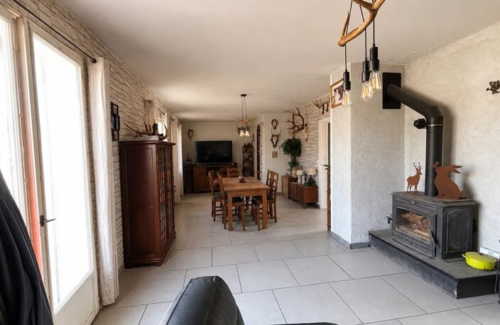 Maison des années 1970 avec beau potentiel à Neung-sur-Beuvron — photo 3