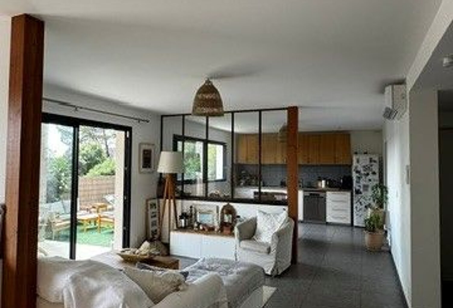 Villa — photo 1