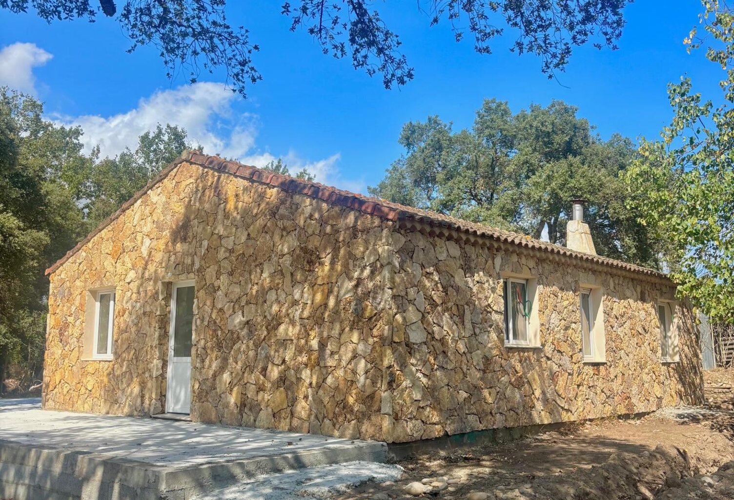 Maison de charme en cours de finition à 5 min des plages — photo 1