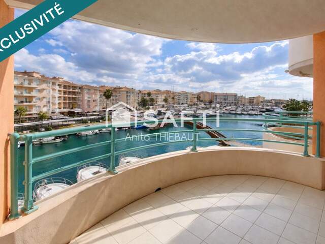 Vue mer & port  Emplacement d'exception à Fréjus — photo du bien