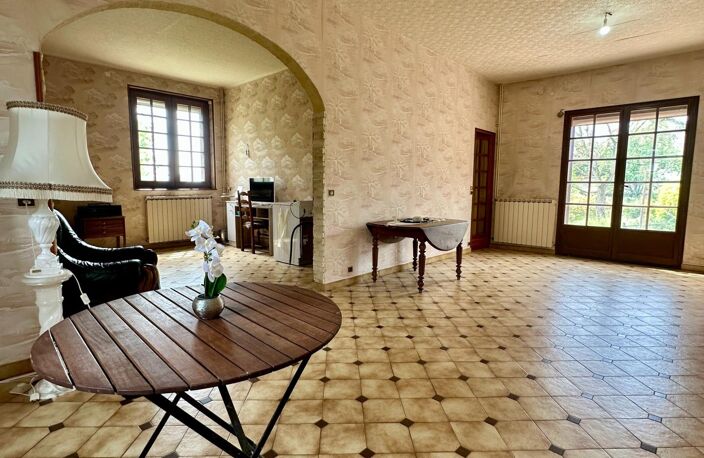 Maison individuelle avec 3 chambres, à rénover — photo 3