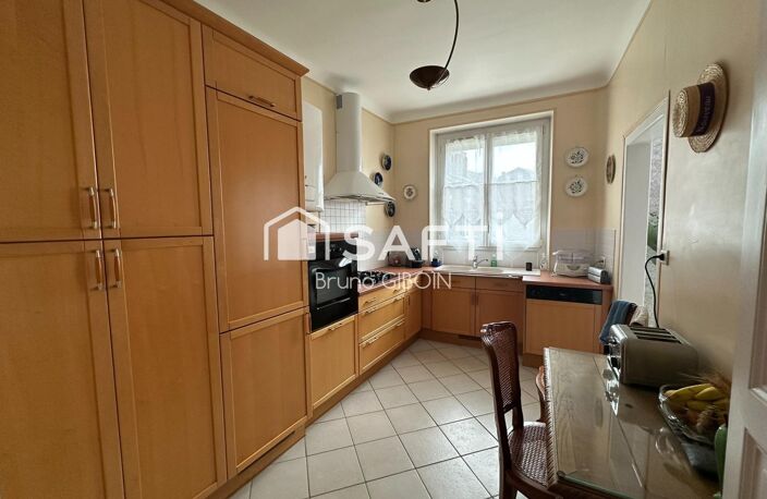 Appartement centre ville Gien, 3 pièces, 2 chambres, 98 m² — photo 4