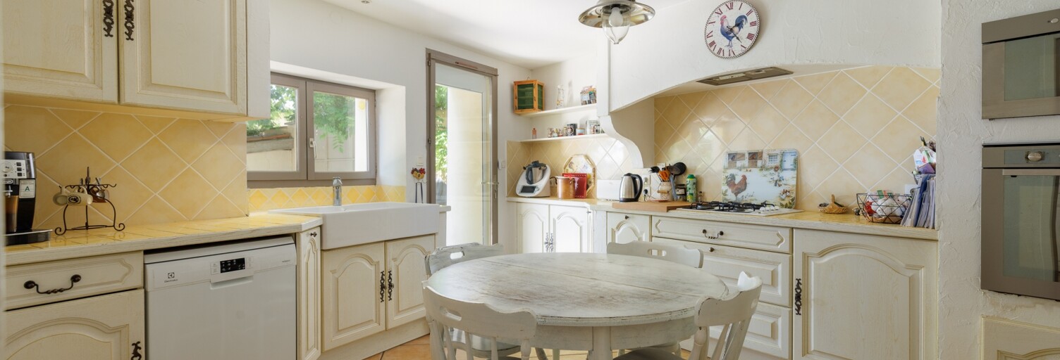 Maison 7 Pièces 222 m² à vendre à Pollionnay (69290)