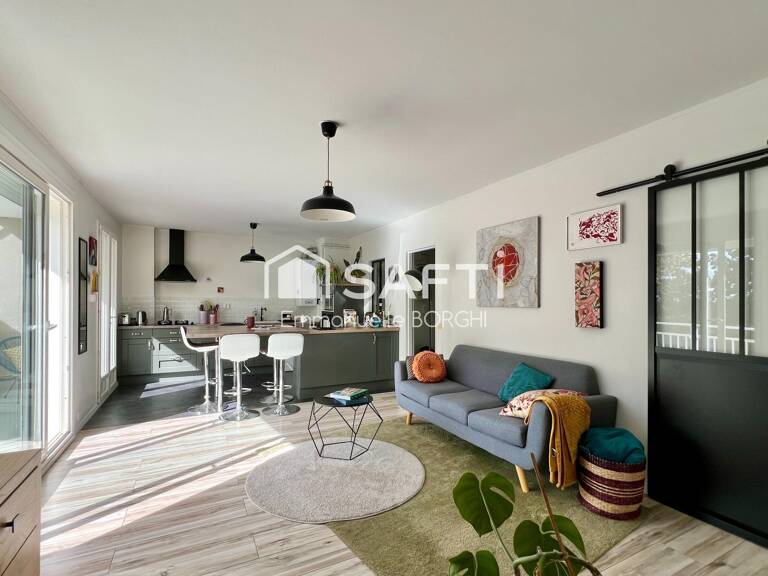 Appartement 4 chambres, balcon, parking — photo 1