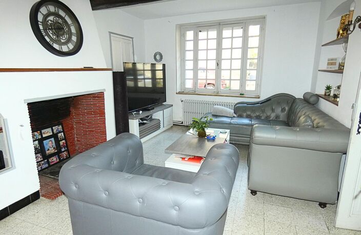 Maison de village 160m² avec cour, terrasse et grand garage — photo 4