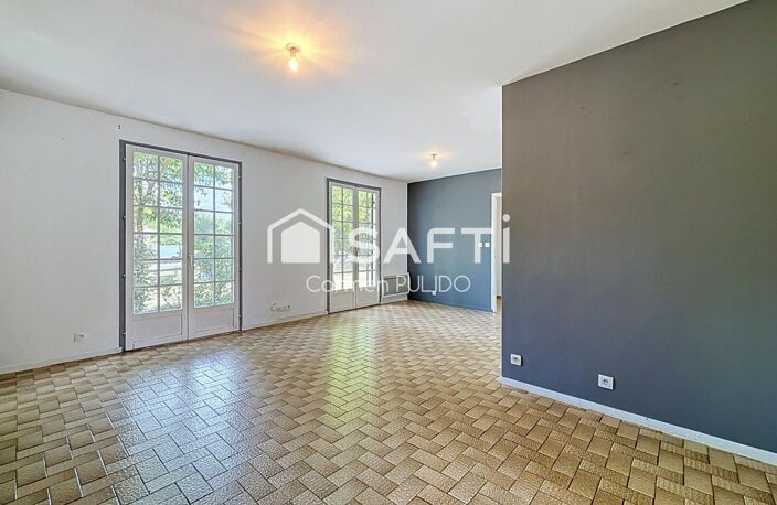 Maison de plain-pied : 2 chambres, un bureau, garage, grand terrain — photo 5