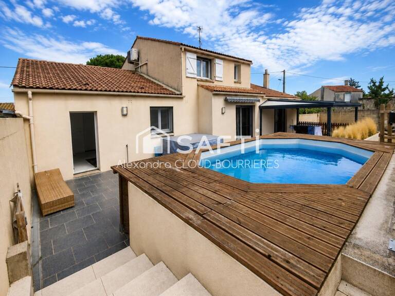 Maison 4 chambres sur 10517 m2 de terrain — photo 1