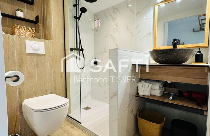 Appartement , 3  chambres rénové et meublé avec piscine — photo 3