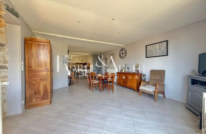 MAISON 5 CHAMBRES AVEC GARAGE ET DEPENDANCES — photo 3