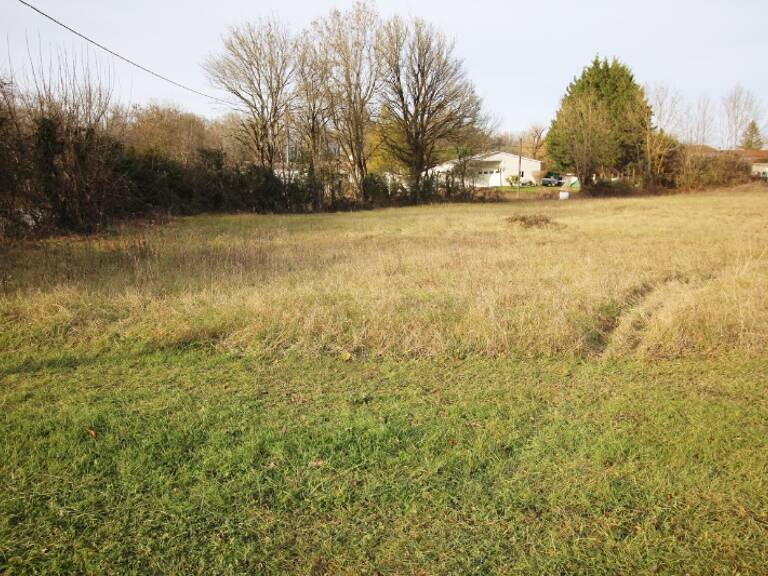 Terrain à bâtir de 1230m2, borné — photo 1