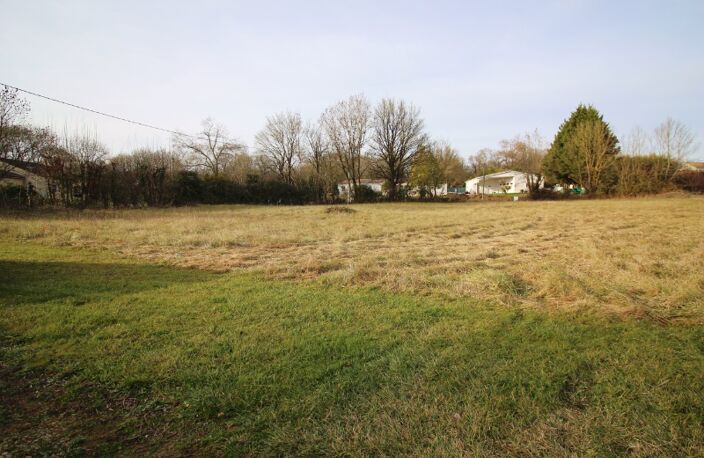 Terrain à bâtir de 1230m2, borné — photo 2