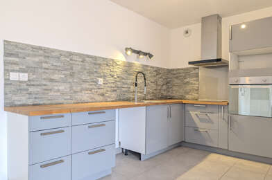 Appartement 3 pièces 1050 €