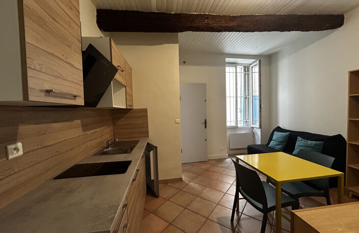 Studio meublé au cœur du village  (22M2) - MEYRARGUES 13650 — photo 2