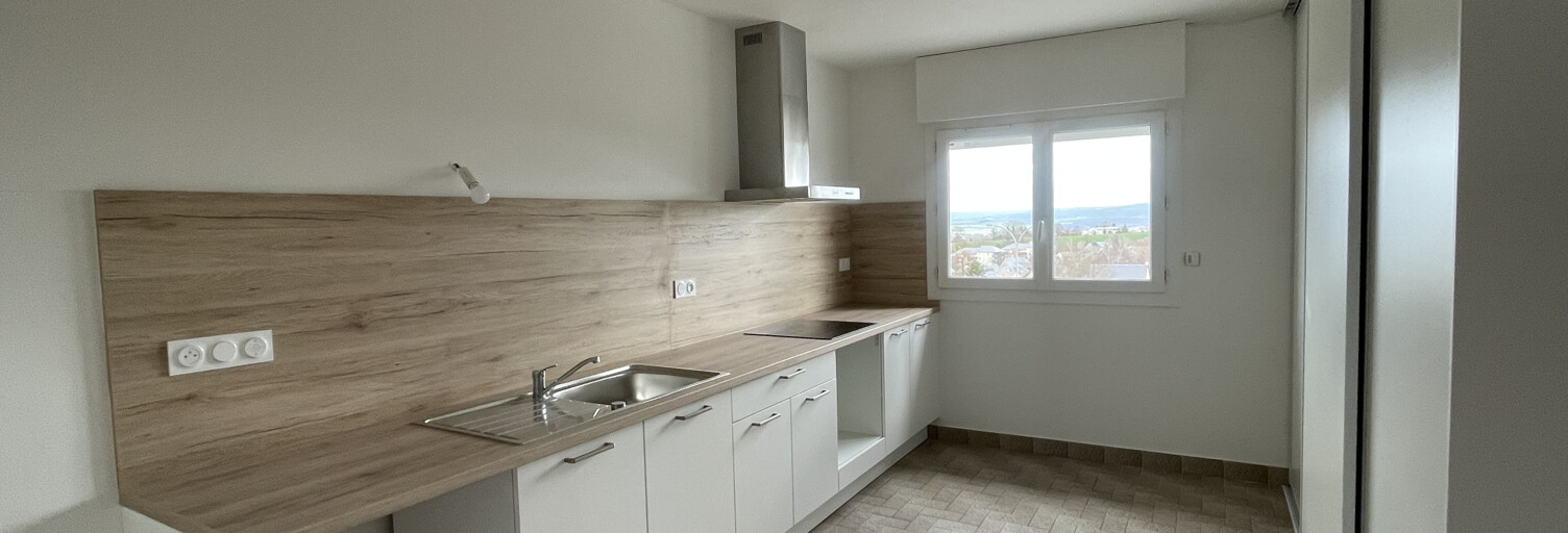 Appartement 3 Pièces 83 m² à louer à Luc-la-Primaube (12450)