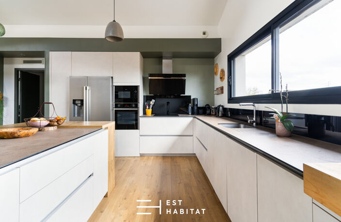 Maison contemporaine T6 Sainte Foy d'Aigrefeuille — photo 4