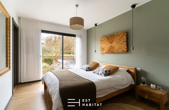 Maison contemporaine T6 Sainte Foy d'Aigrefeuille — photo 5